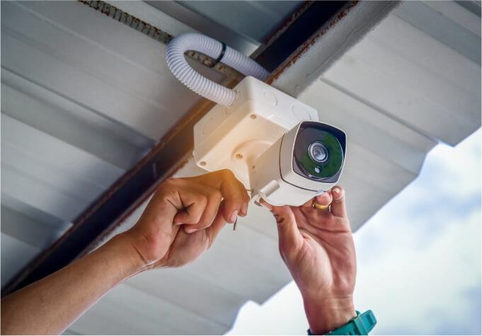 Specialized_Locksmith and CCTV