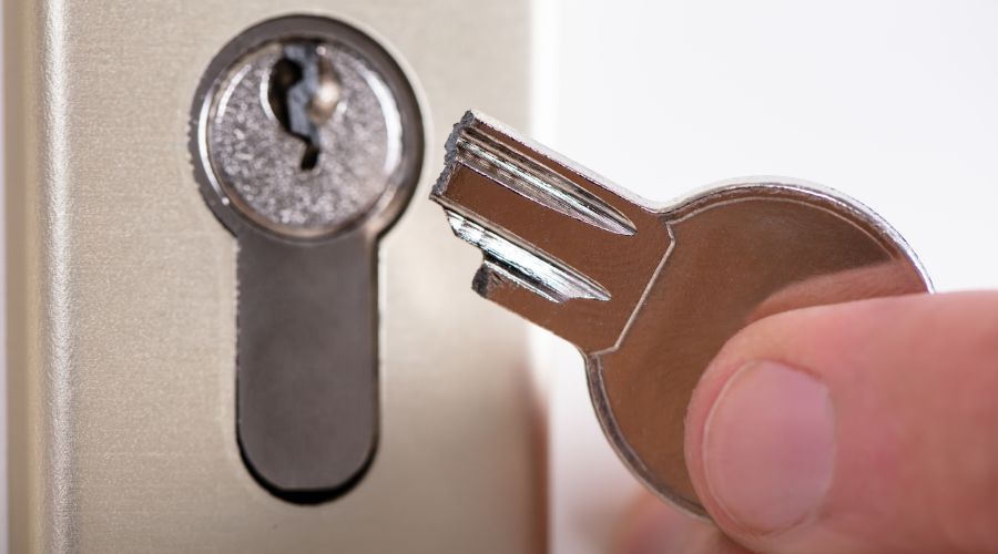 Broken Key Extraction