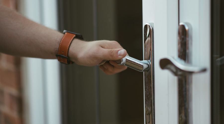 5 Expert Locksmith Tips