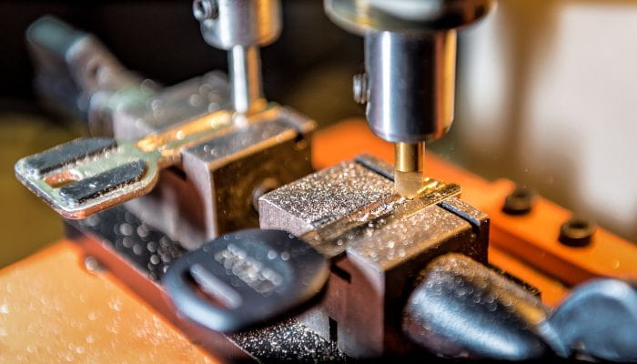 Choose the Right Woodside Queens Locksmith